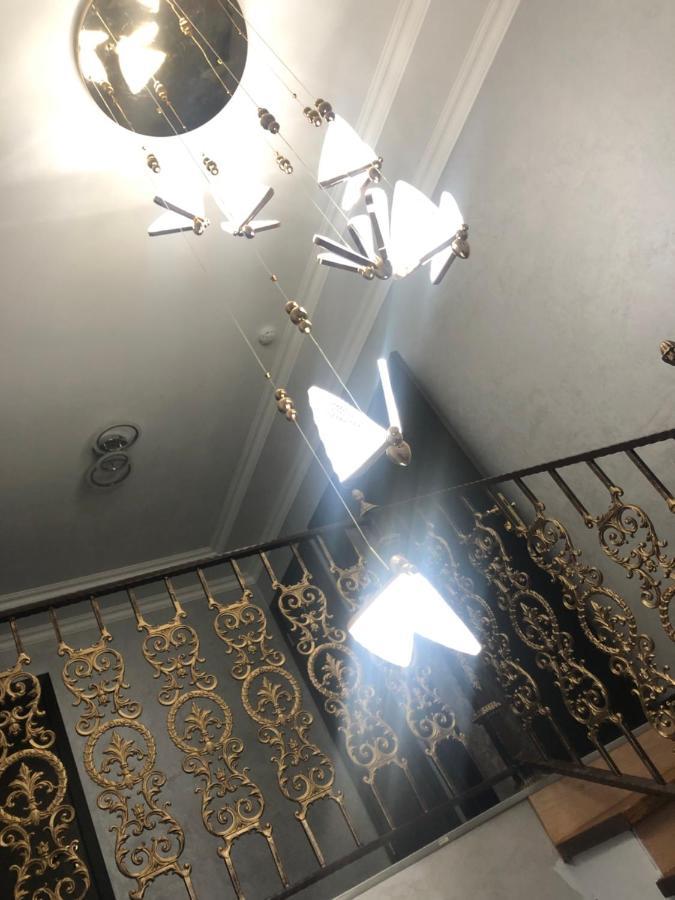 Hotel Lion Almati Kültér fotó