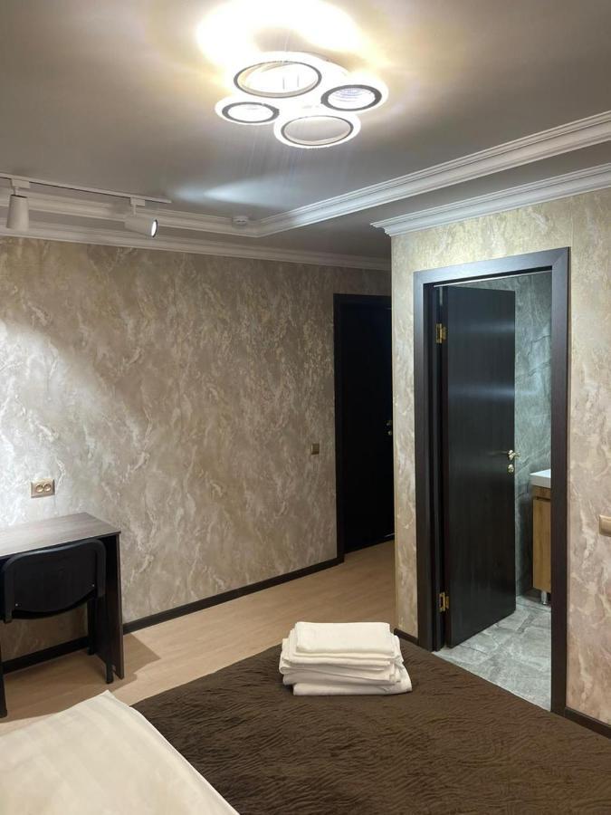 Hotel Lion Almati Kültér fotó