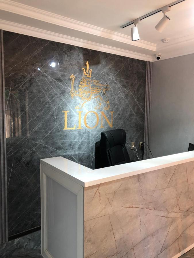 Hotel Lion Almati Kültér fotó
