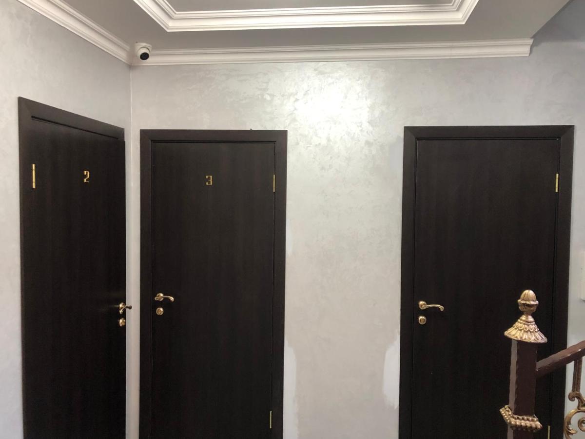 Hotel Lion Almati Kültér fotó