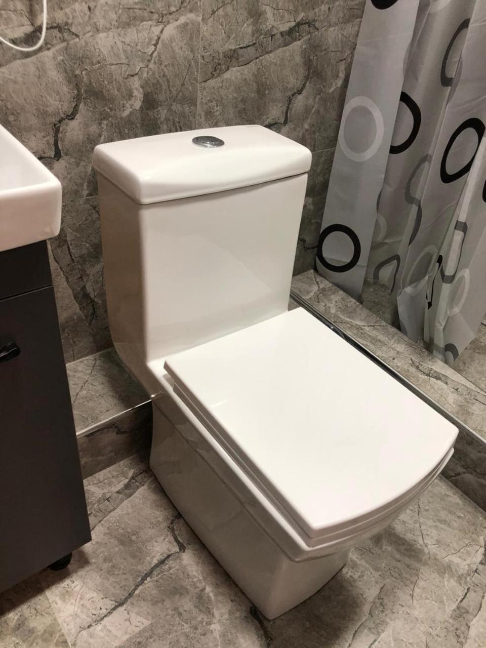 Hotel Lion Almati Kültér fotó