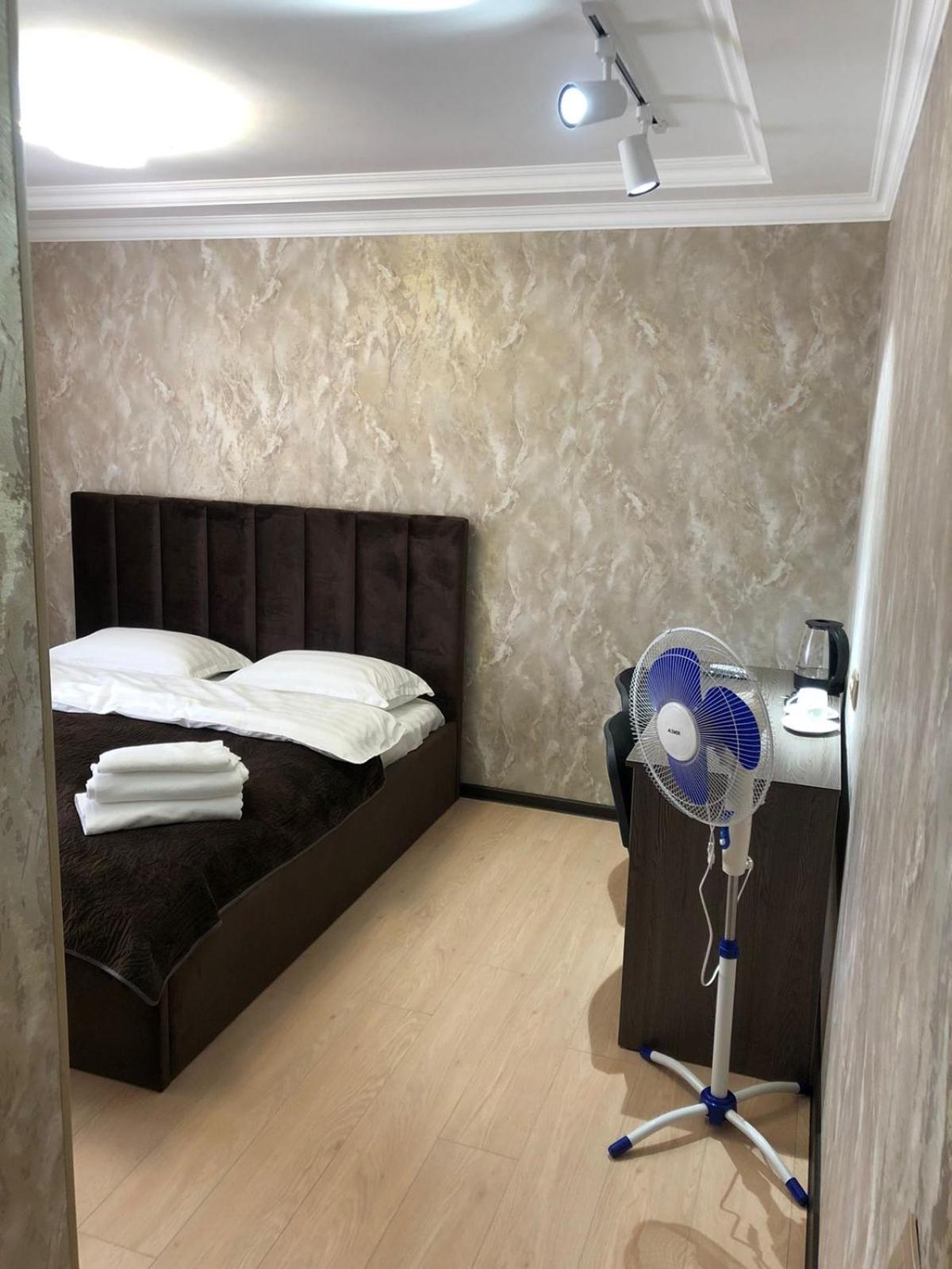 Hotel Lion Almati Kültér fotó