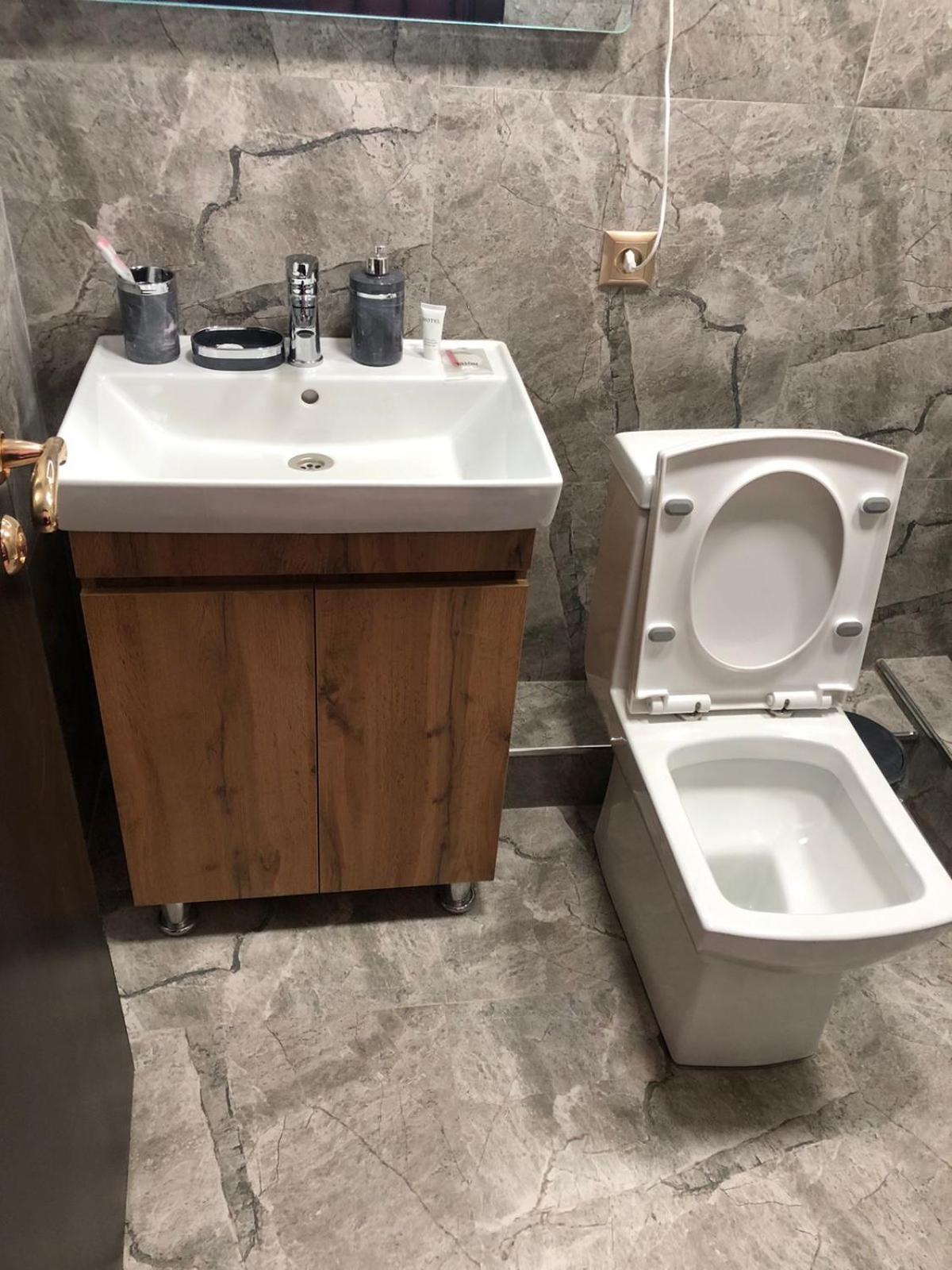 Hotel Lion Almati Kültér fotó
