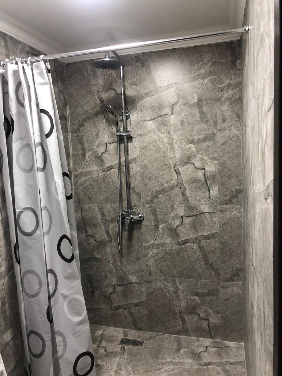 Hotel Lion Almati Kültér fotó